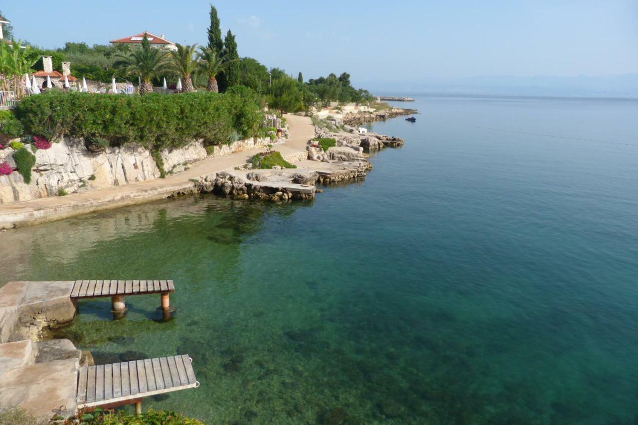 Apartments Monja & Dadi, Malinska, Вантачичі Екстер'єр фото