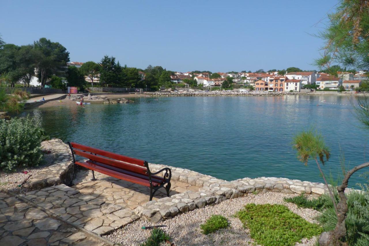 Apartments Monja & Dadi, Malinska, Вантачичі Екстер'єр фото